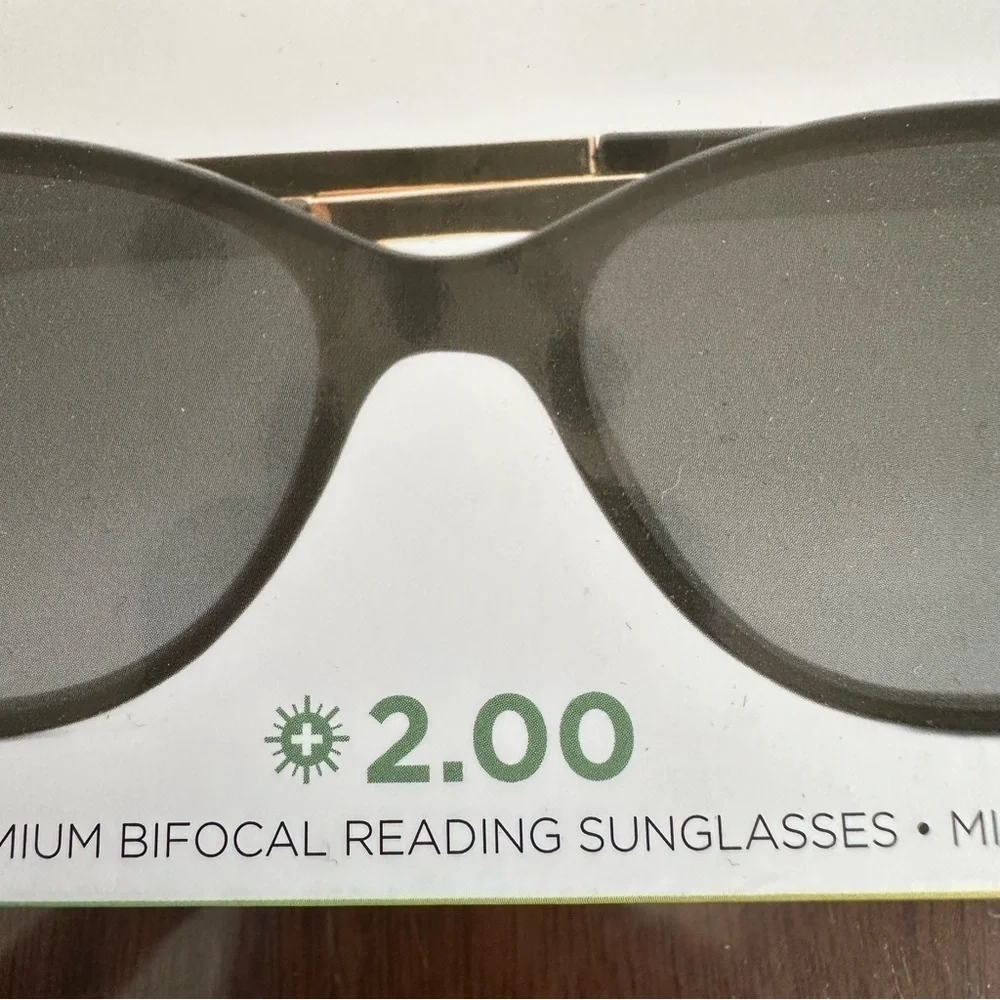 Only Eyewear Premium Bifocal Reading Sunglasses New In Box Strength 2.00